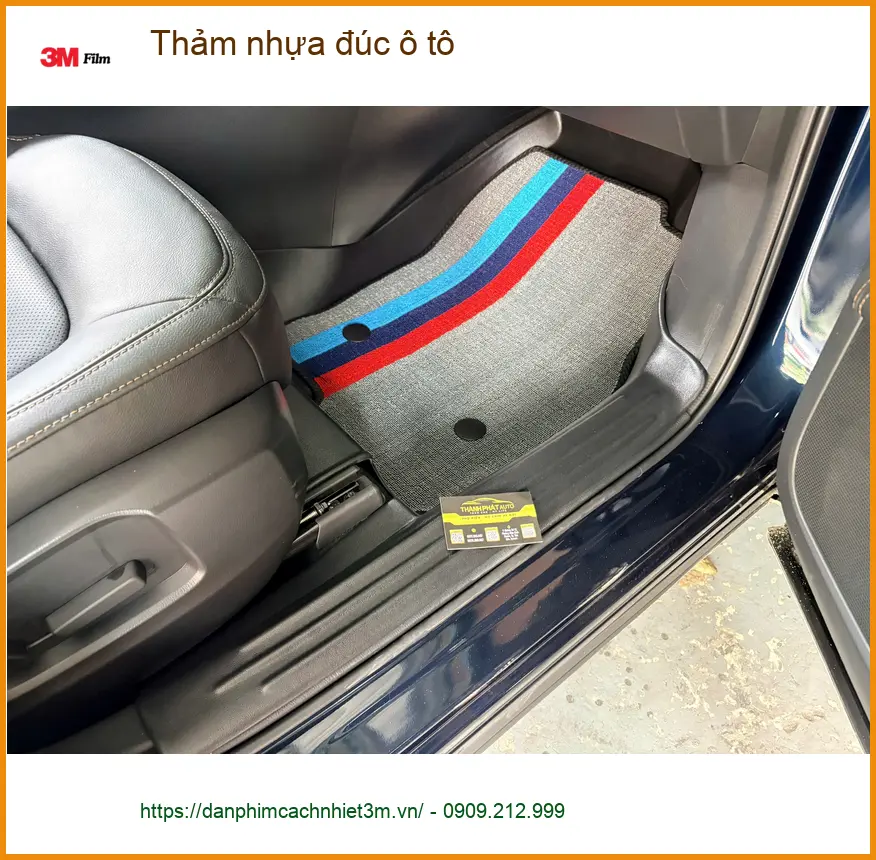 Chị Kiều lắp thảm nhựa đúc ô tô cho Honda CRV tại Quận Tân Phú để xe luôn sạch sẽ ảnh thực tế 2