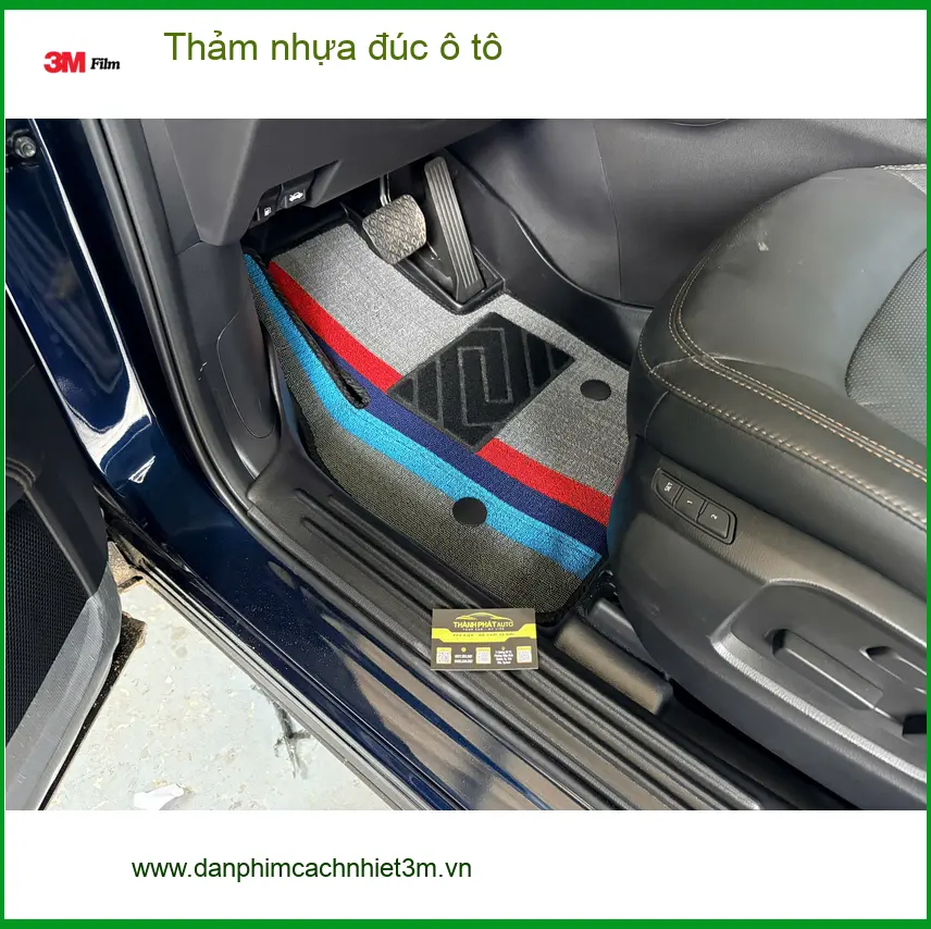 Chị Kiều lắp thảm nhựa đúc ô tô cho Honda CRV tại Quận Tân Phú để xe luôn sạch sẽ ảnh thực tế 3