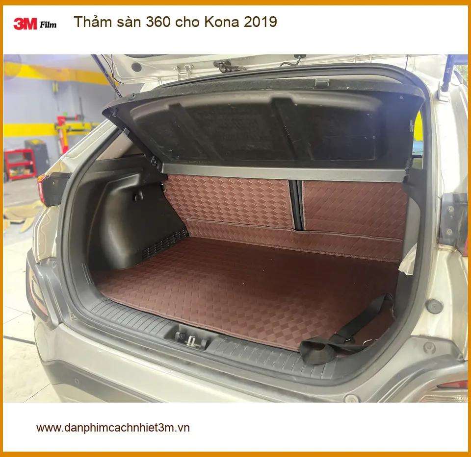 Anh Trọng lắp thảm sàn 360 cho Kona 2019 tại Quận 5 để giữ xe luôn sạch mới