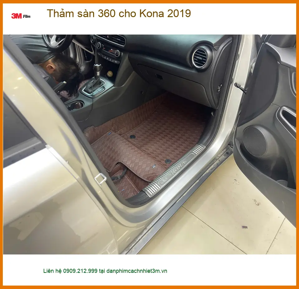 Anh Minh lắp thảm sàn 360 cho Kona 2019 tại Quận 2 vì muốn giữ sạch khoang xe