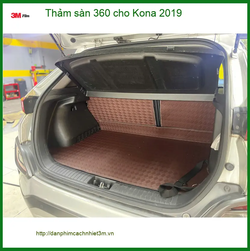 Anh Minh lắp thảm sàn 360 cho Kona 2019 tại Quận 2 vì muốn giữ sạch khoang xe ảnh thực tế 2