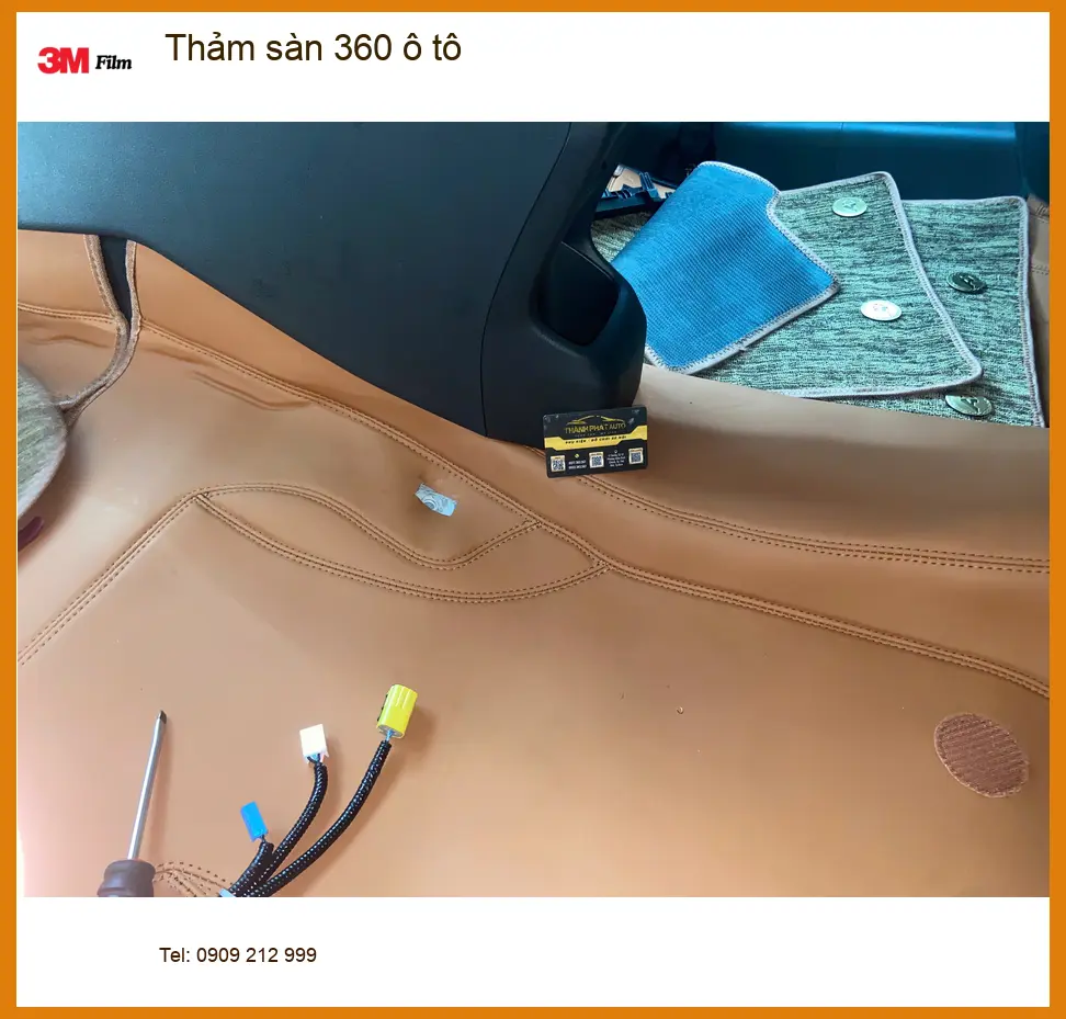 Anh Tấn lắp thảm sàn 360 ô tô Mitsubishi Attrage tại Hóc Môn cho nội thất sạch sẽ