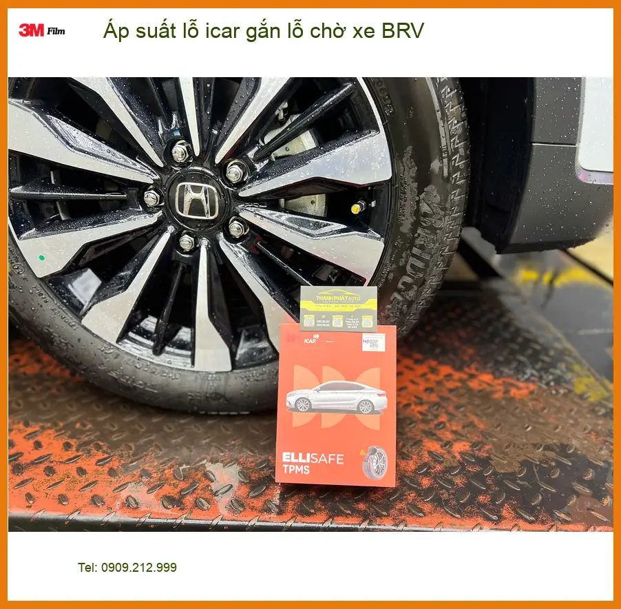 Anh Đức Anh lắp áp suất lốp iCar gắn lỗ chờ xe BRV tại Quận 12 an tâm đường dài ảnh thực tế 4