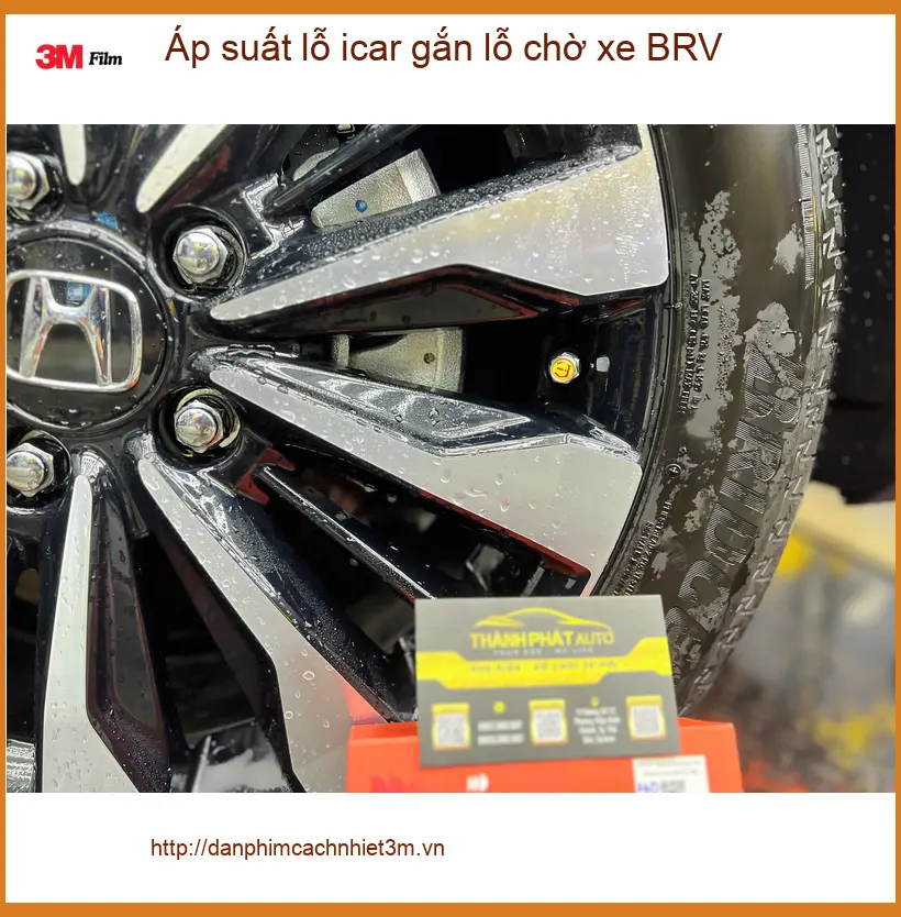 Anh Nhật gắn áp suất lốp Icar cho xe BRV tại Quận 2 ảnh thực tế 5