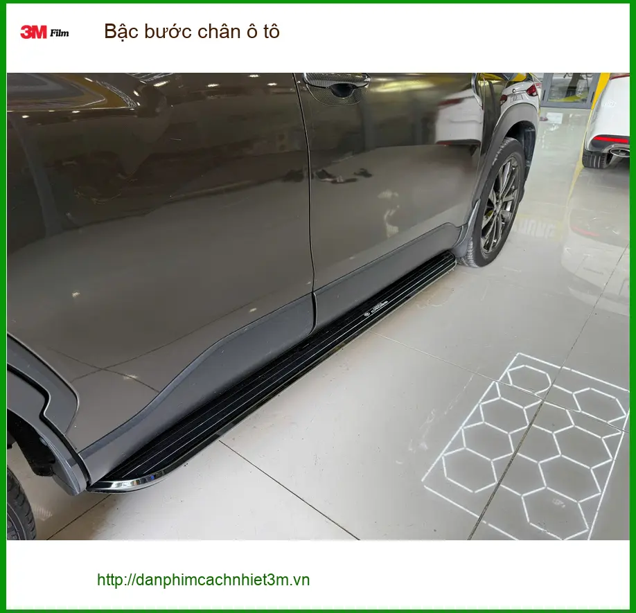 Anh Dũng lắp bậc bước chân ô tô cho Mazda CX-5 tại Thủ Đức, tiện lợi. ảnh thực tế 4