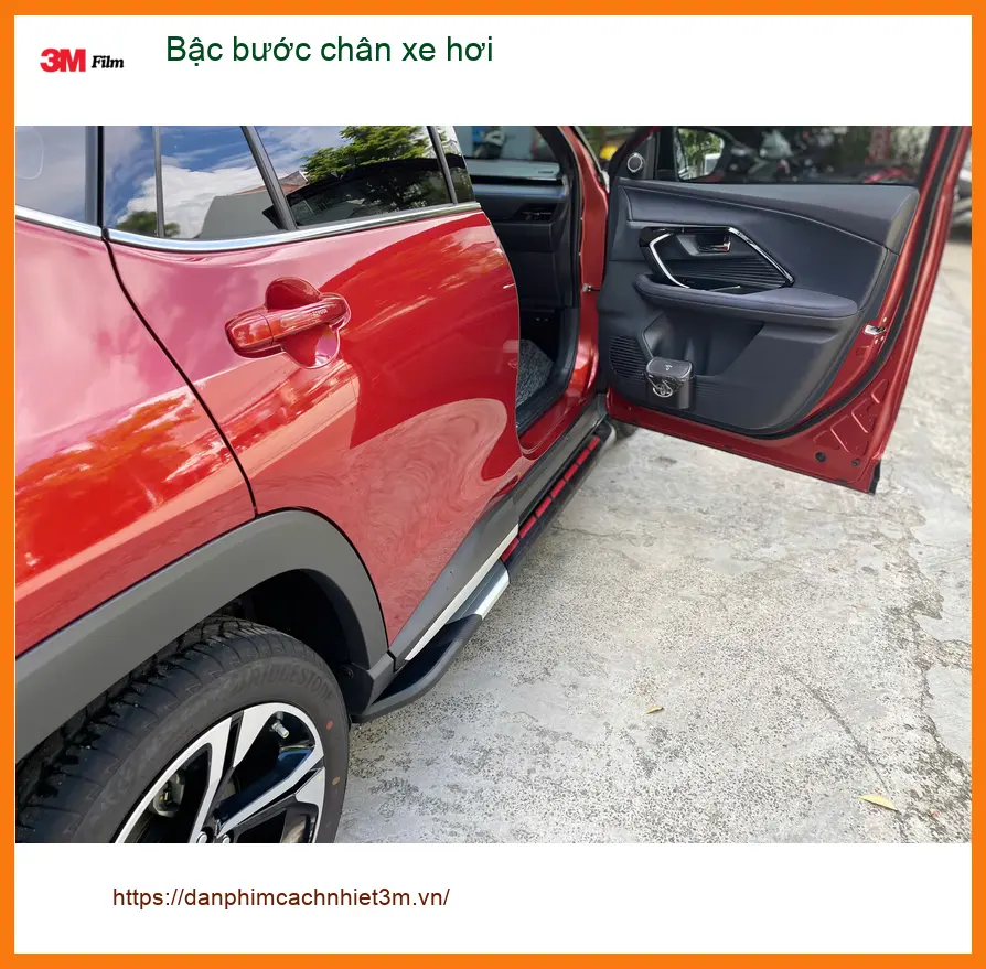 Anh Quang lắp bậc bước chân xe hơi Hyundai Santa Fe uy tín Gò Vấp ảnh thực tế 2