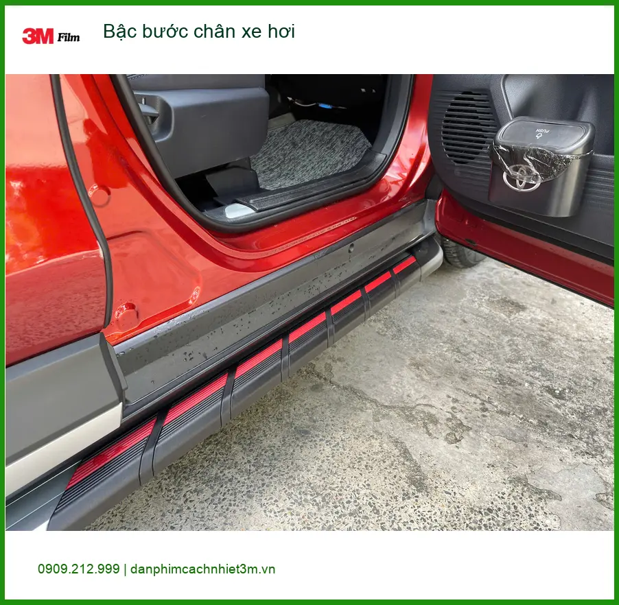 Anh Hoàng lắp bậc bước chân xe hơi Ford Everest ở Bình Chánh ảnh thực tế 3