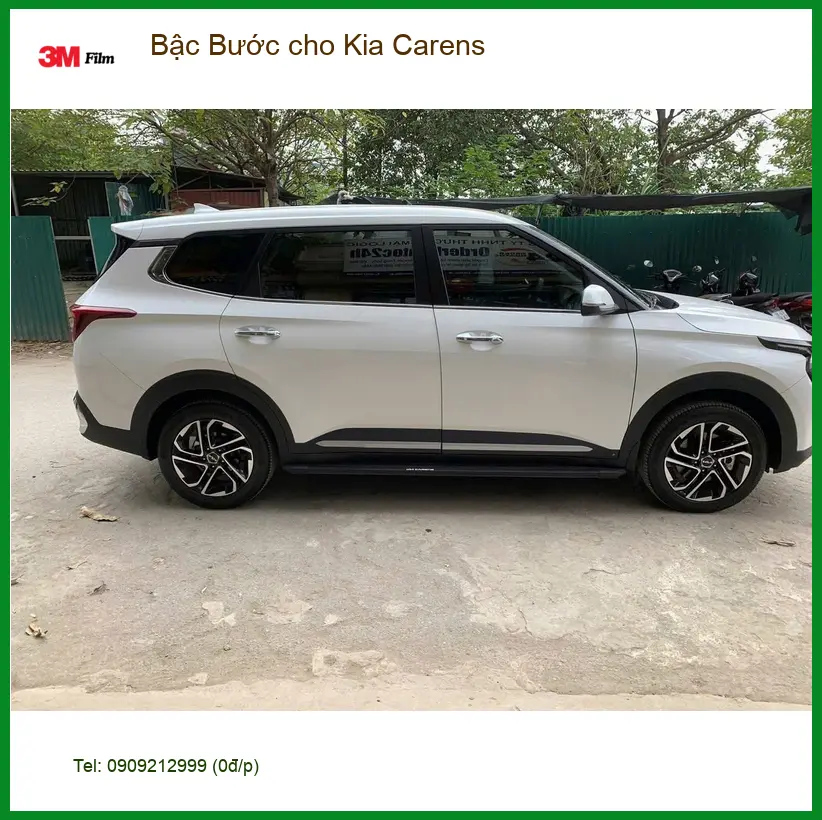 Anh Khải lắp Bậc Bước cho Kia Carens tại Quận 2 để gia đình lên xuống xe dễ dàng ảnh thực tế 5