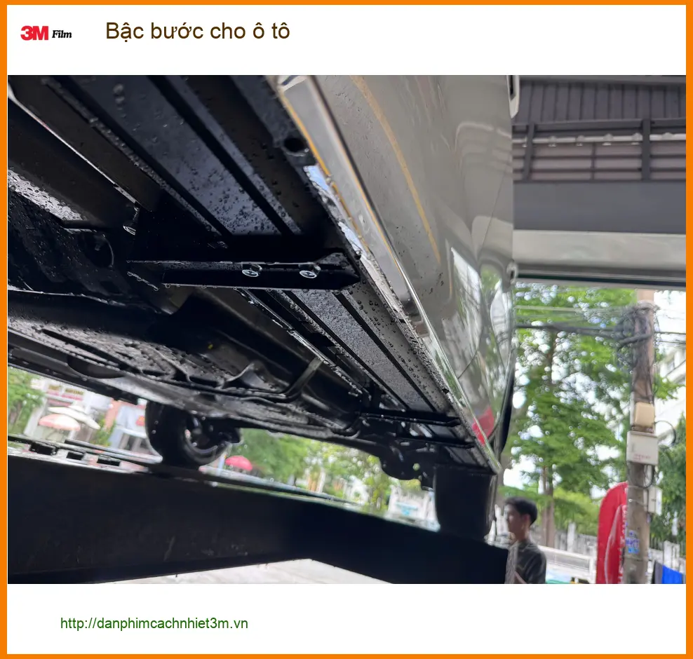 Chị Thảo lắp bậc bước cho Mazda CX-5 ở Quận 2 vì có con nhỏ ảnh thực tế 2