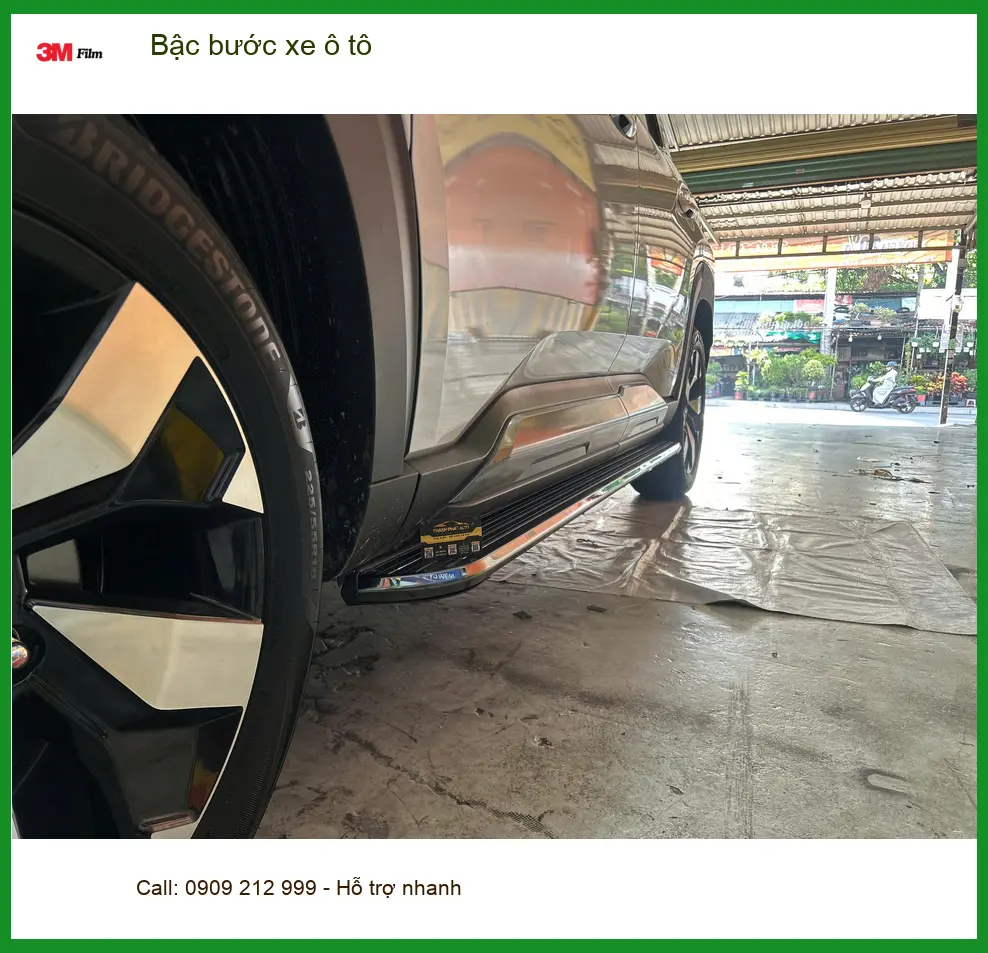 Bác Phúc lắp bậc bước xe ô tô cho Kia Sorento tại Quận 5, giúp xe sang trọng ảnh thực tế 3