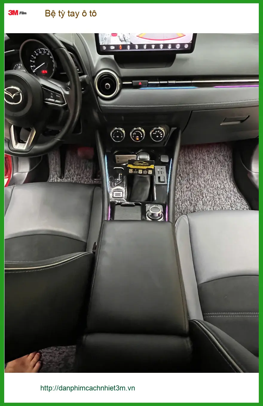 Anh Khang lắp bệ tỳ tay ô tô Hyundai Accent tại Quận 12 để lái xe thoải mái hơn ảnh thực tế 2