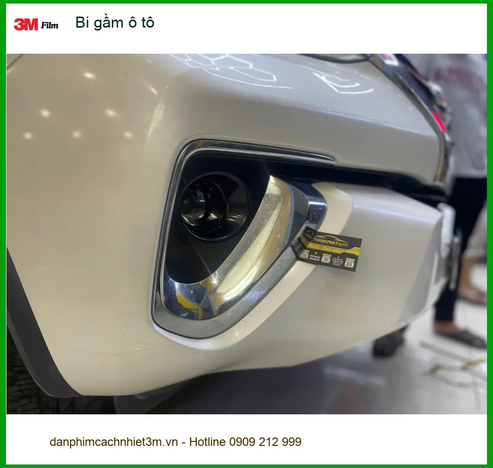 Anh Quý độ bi gầm ô tô Hyundai Accent tại Quận Phú Nhuận vì đèn pha yếu khi trời tối ảnh thực tế 4