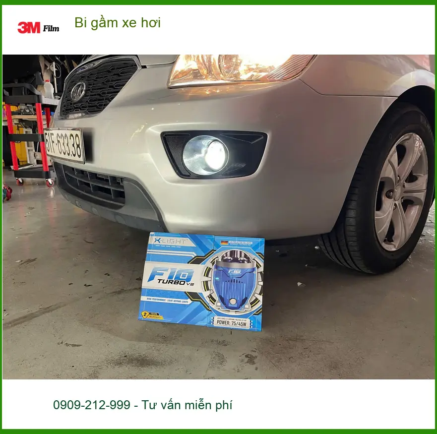 Chị Thảo độ bi gầm xe hơi Hyundai Accent vì đèn zin quá yếu khi trời mưa lớn tại Quận 2