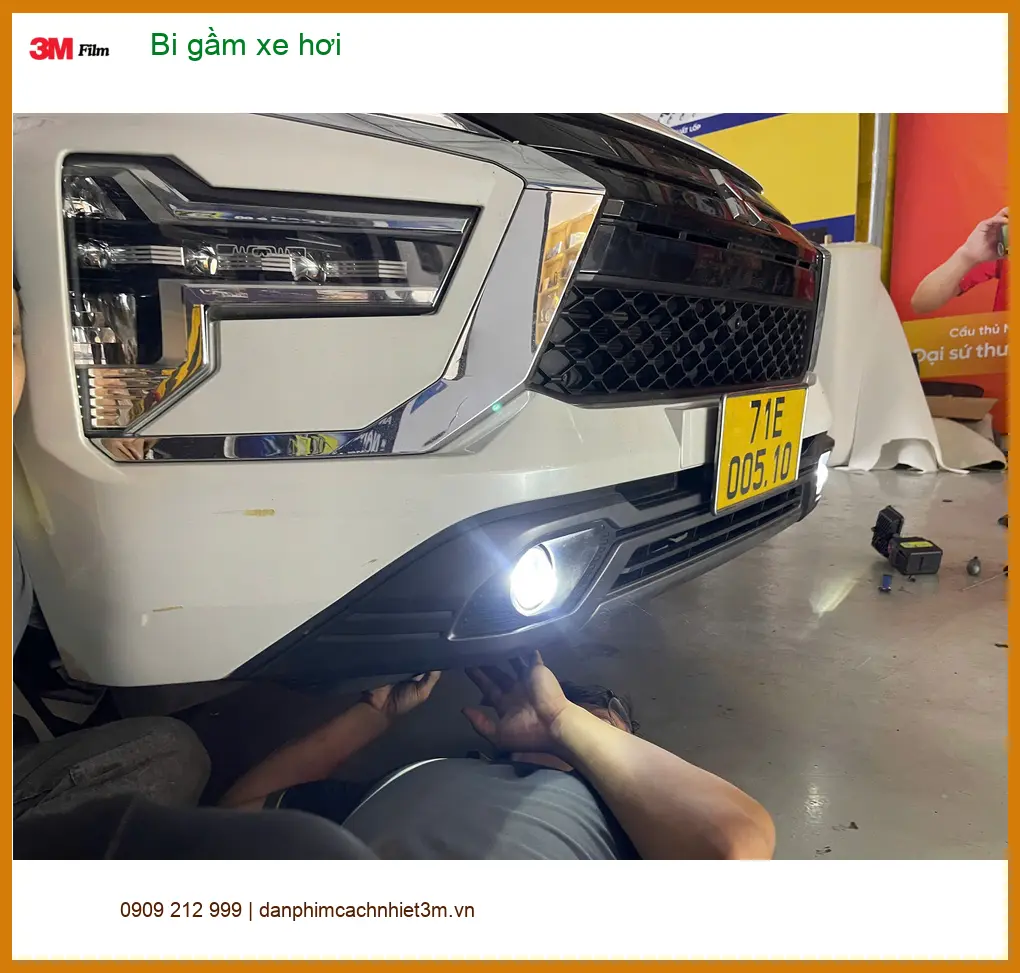 Anh Khải độ bi gầm xe hơi Ford Everest tại Quận Tân Bình vì đèn zin yếu ảnh thực tế 4