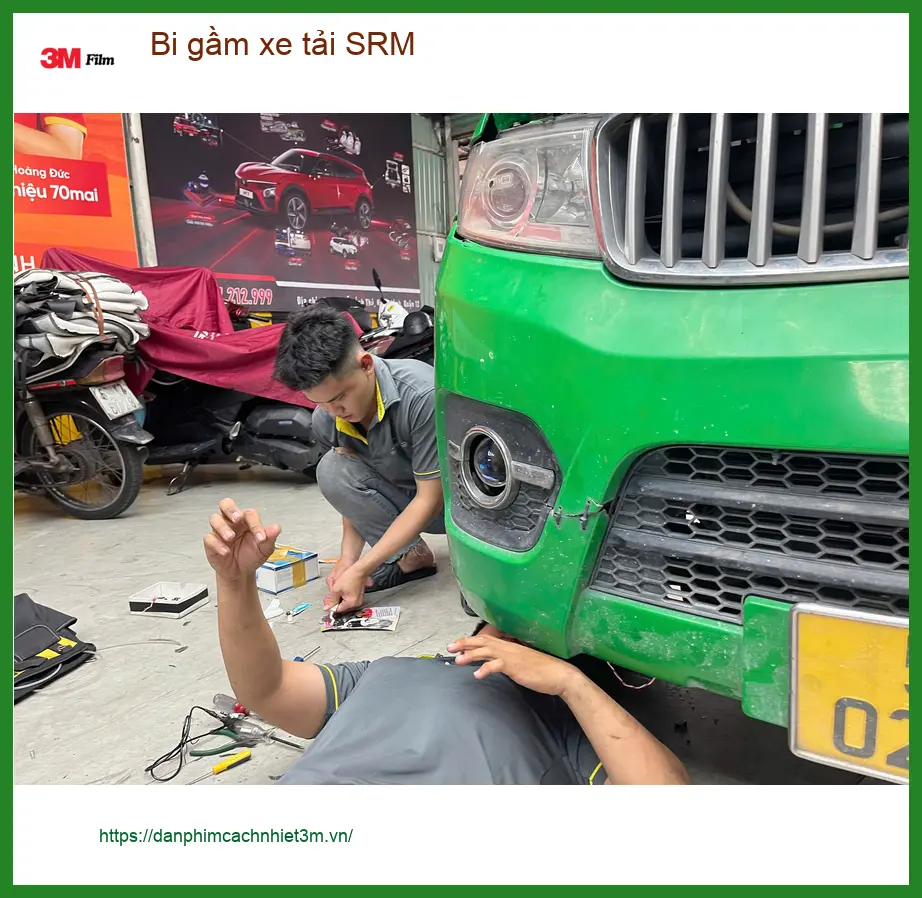 Chú Thành lắp Bi gầm xe tải SRM tại Quận 9 để an toàn hơn khi đi đêm ảnh thực tế 3