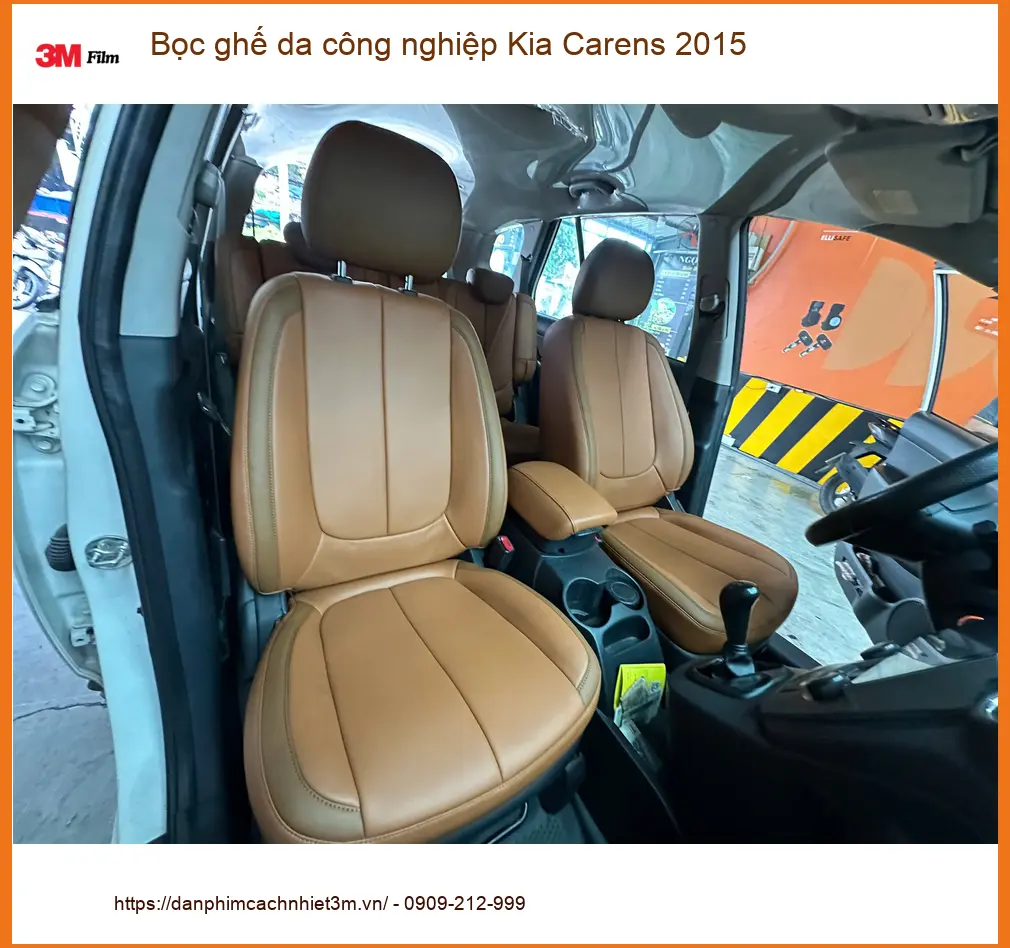 Anh Nam bọc ghế da công nghiệp Kia Carens 2015 ở Quận 8 ảnh thực tế 2