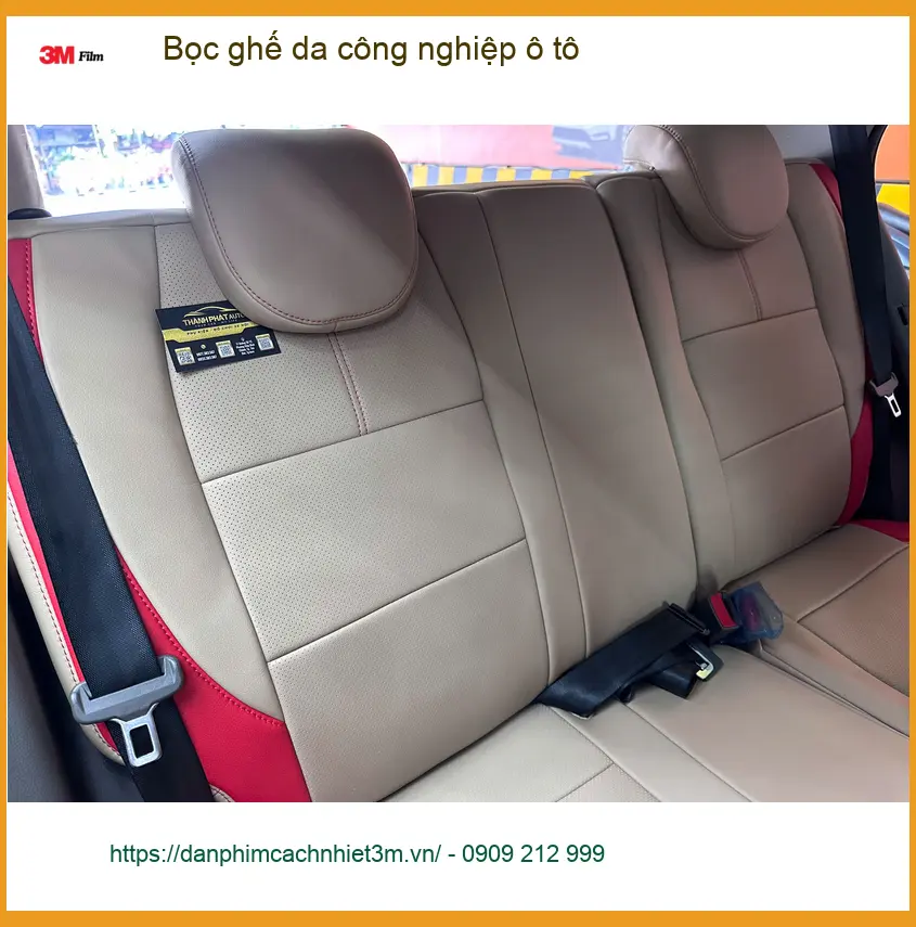 Cô Thị Lan Anh bọc ghế da công nghiệp ô tô cho Mazda CX-5 ở Quận 12 ảnh thực tế 3