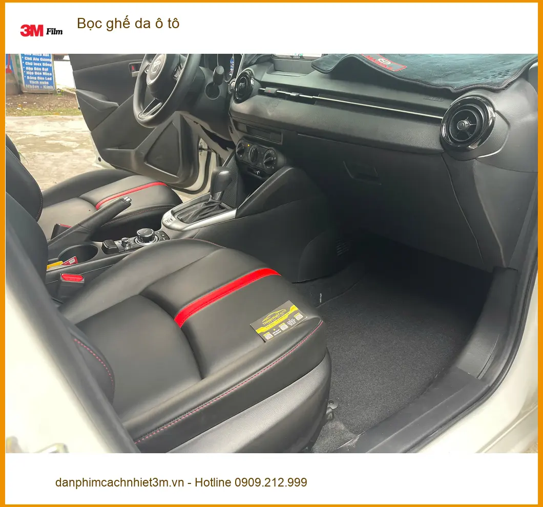 Chị Thùy Trang bọc ghế da ô tô Mitsubishi Attrage tại Quận Phú Nhuận ảnh thực tế 2