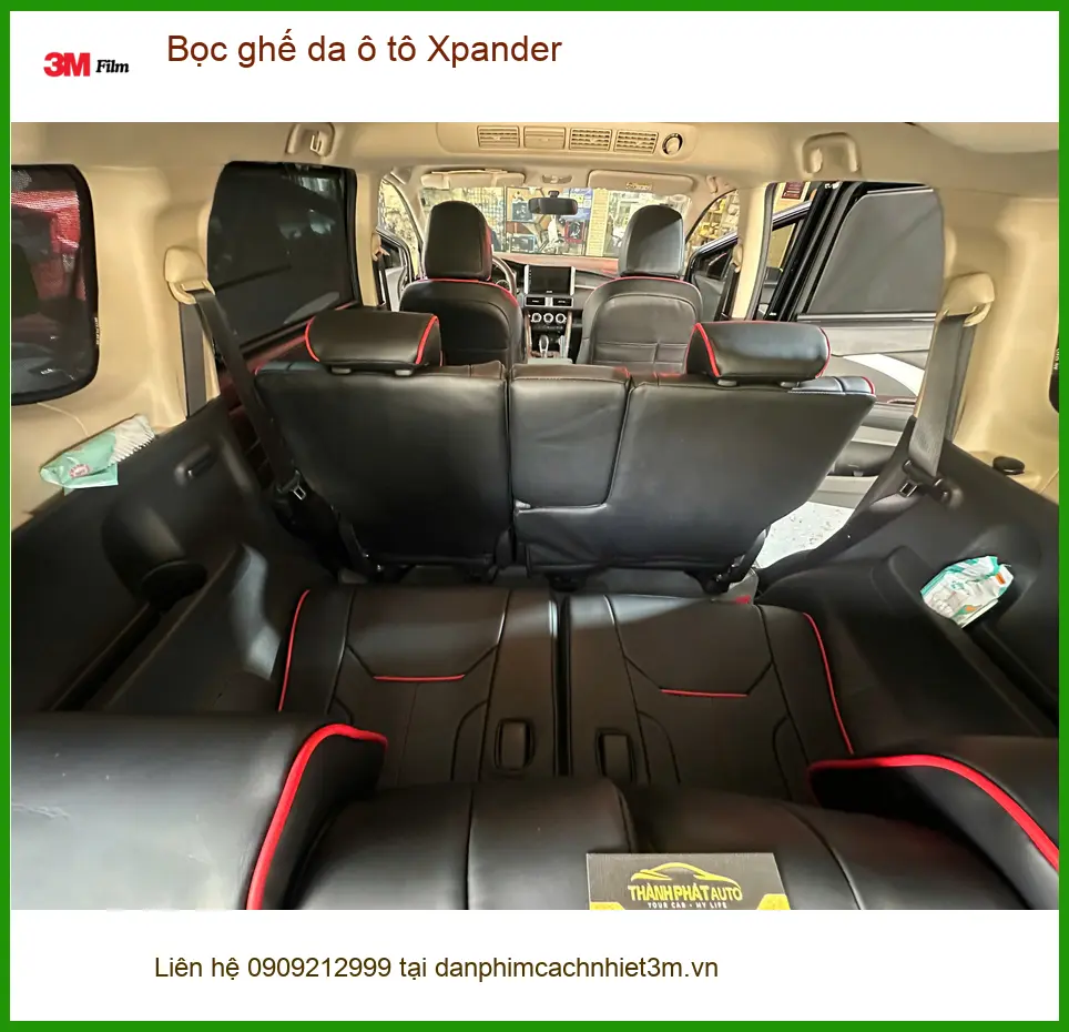 Anh Quốc Anh bọc ghế da ô tô Xpander tại Quận Tân Bình để nội thất sang trọng hơn