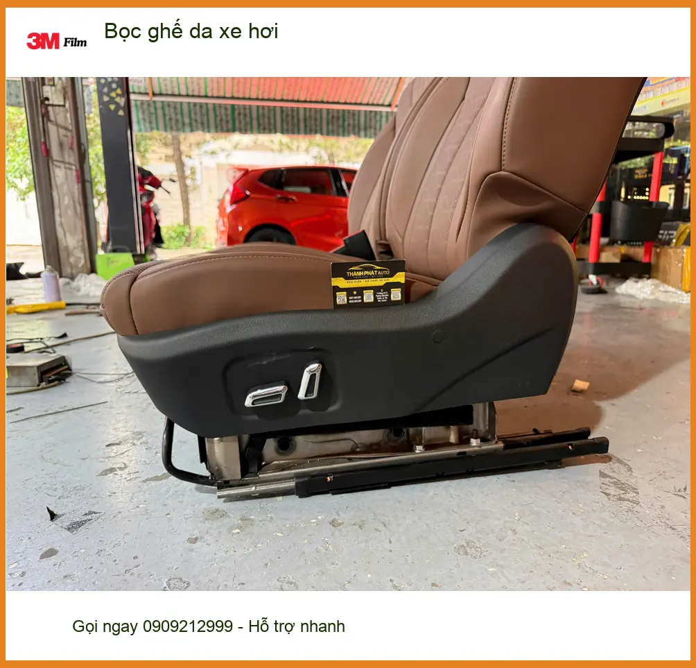 Chị Thảo bọc ghế da xe hơi VinFast Lux A2.0 tại Quận 10 để nâng tầm nội thất sang trọng ảnh thực tế 4