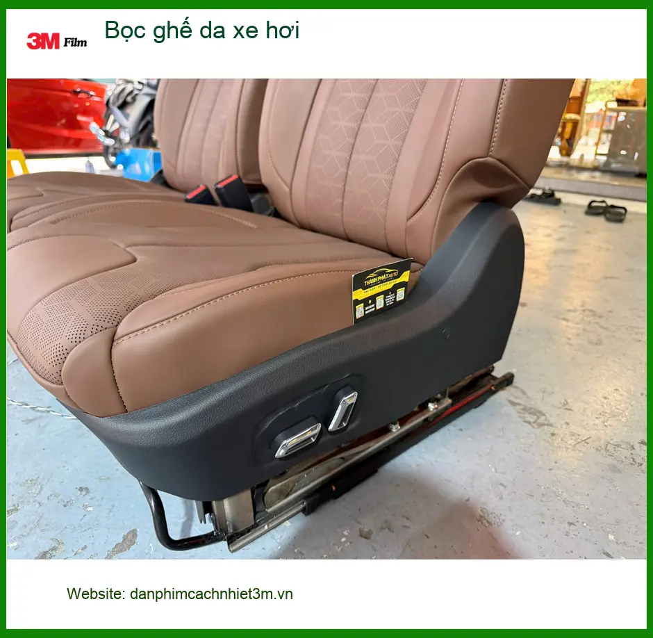 Chị Thảo bọc ghế da xe hơi VinFast Lux A2.0 tại Quận 10 để nâng tầm nội thất sang trọng ảnh thực tế 5