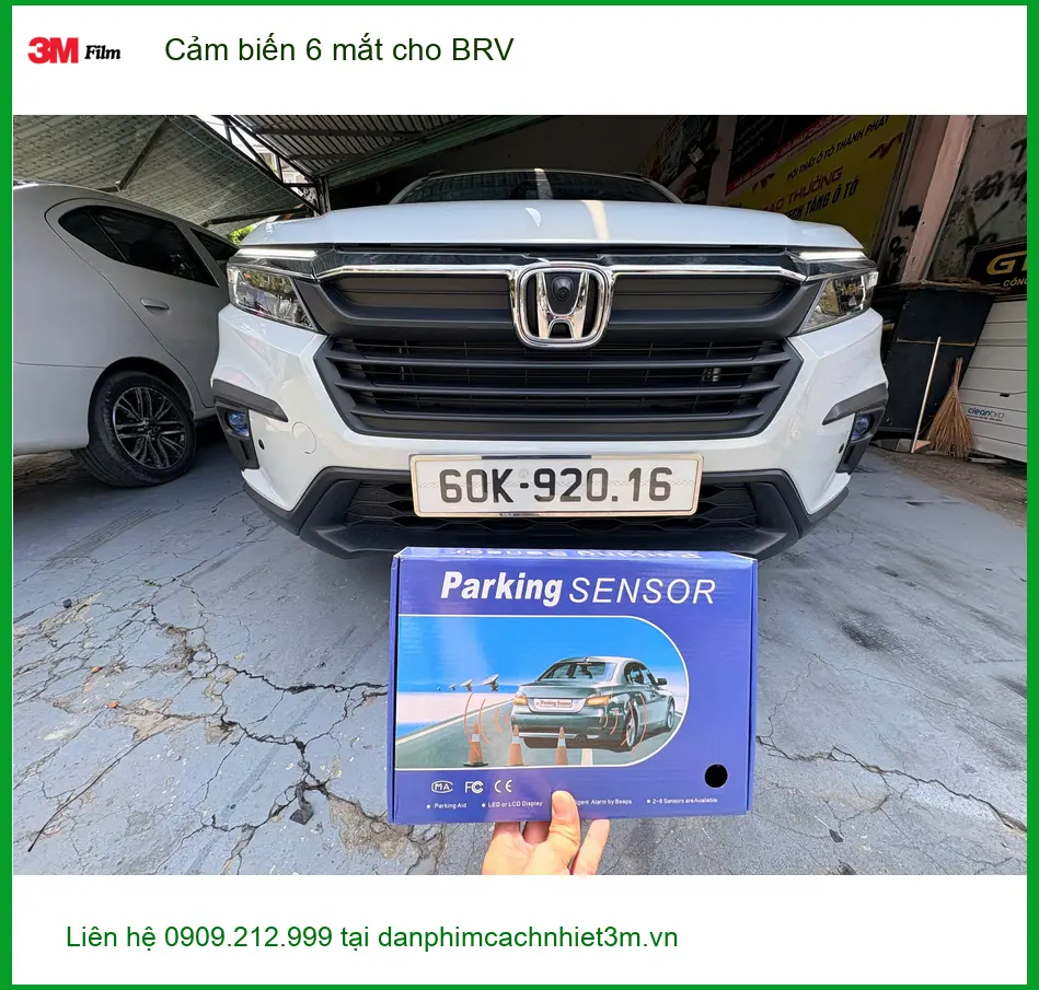 Anh Khang lắp cảm biến 6 mắt Honda BRV ở Cần Giờ tránh va chạm khi lùi xe