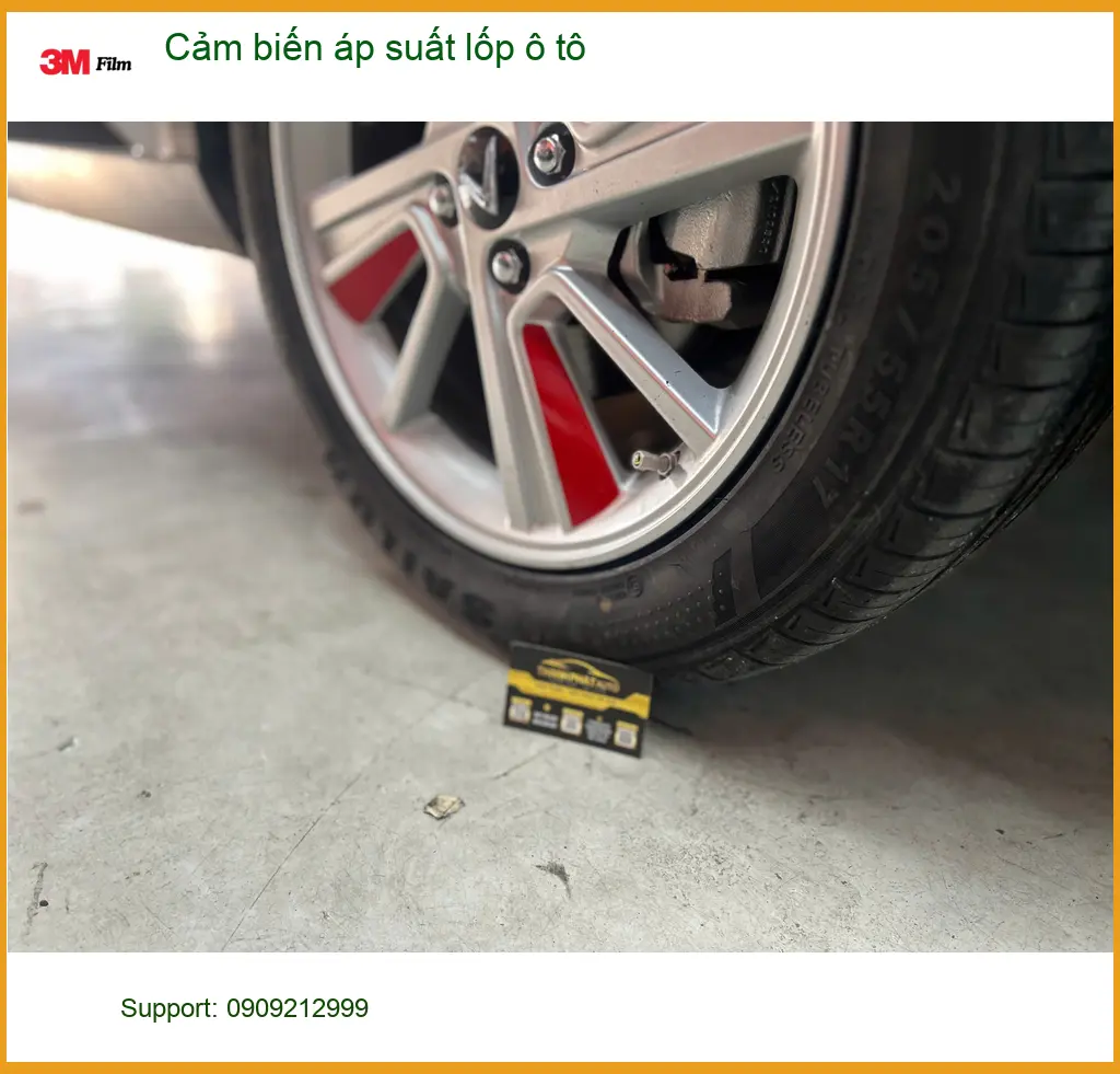 Chú Phước lắp cảm biến áp suất lốp ô tô tại Quận 12 cho xe Fortuner ảnh thực tế 3