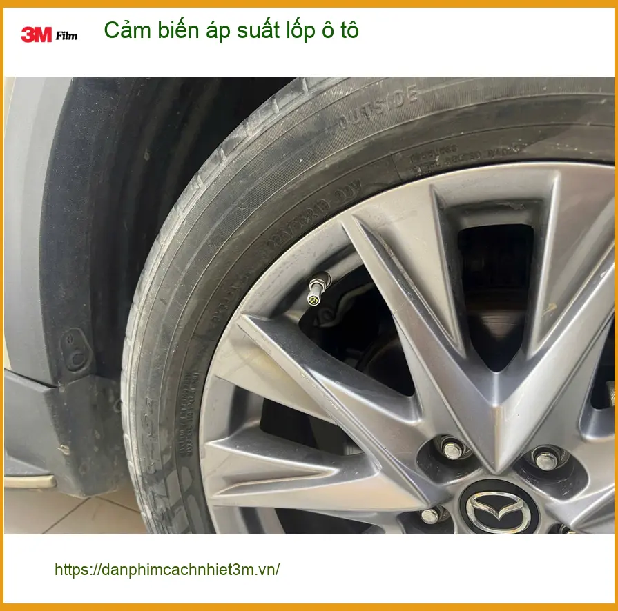 Cô Tuyết lắp cảm biến áp suất lốp cho Mazda CX-5 ở Cần Giờ để an tâm khi lái xe gia đình ảnh thực tế 3