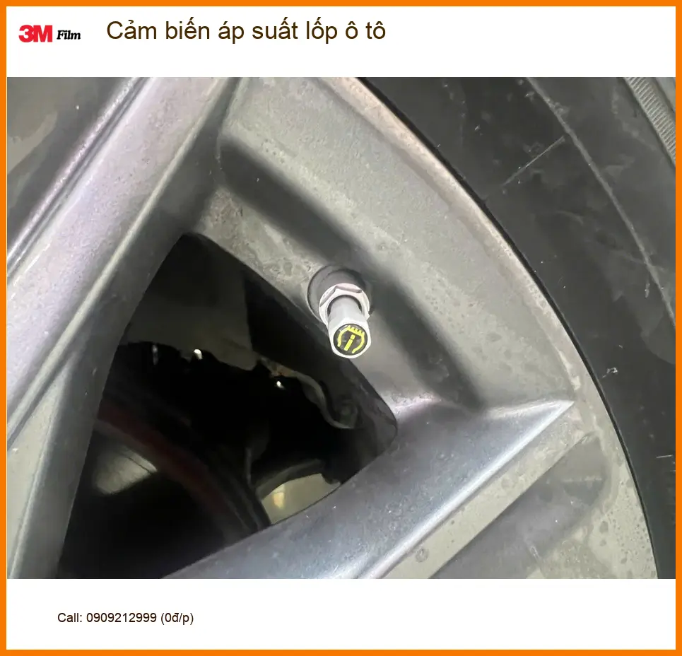 Cô Lan Anh lắp cảm biến áp suất lốp ô tô Honda CRV tại Nhà Bè ảnh thực tế 5