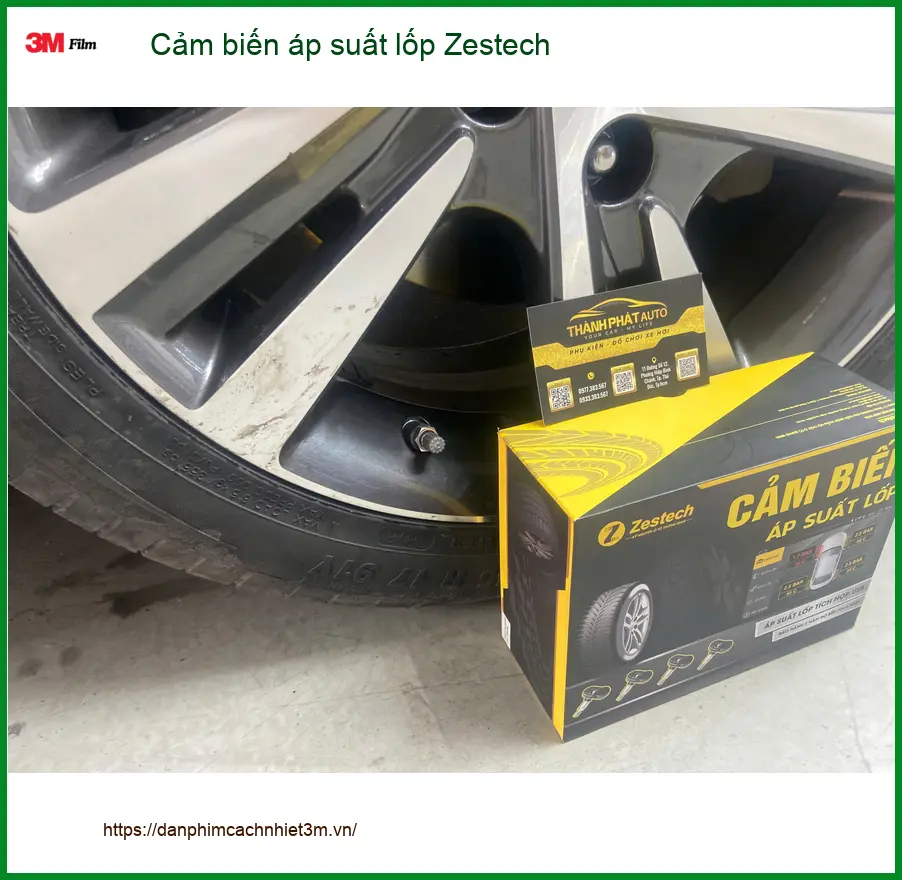 Anh Minh gắn cảm biến áp suất lốp Zestech cho Hyundai Accent tại Cần Giờ