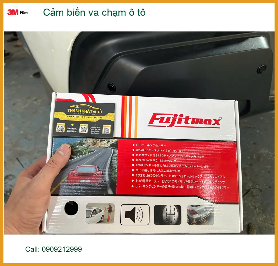 Chị Thảo lắp Cảm biến va chạm ô tô cho Toyota Corolla Cross tại Quận 12