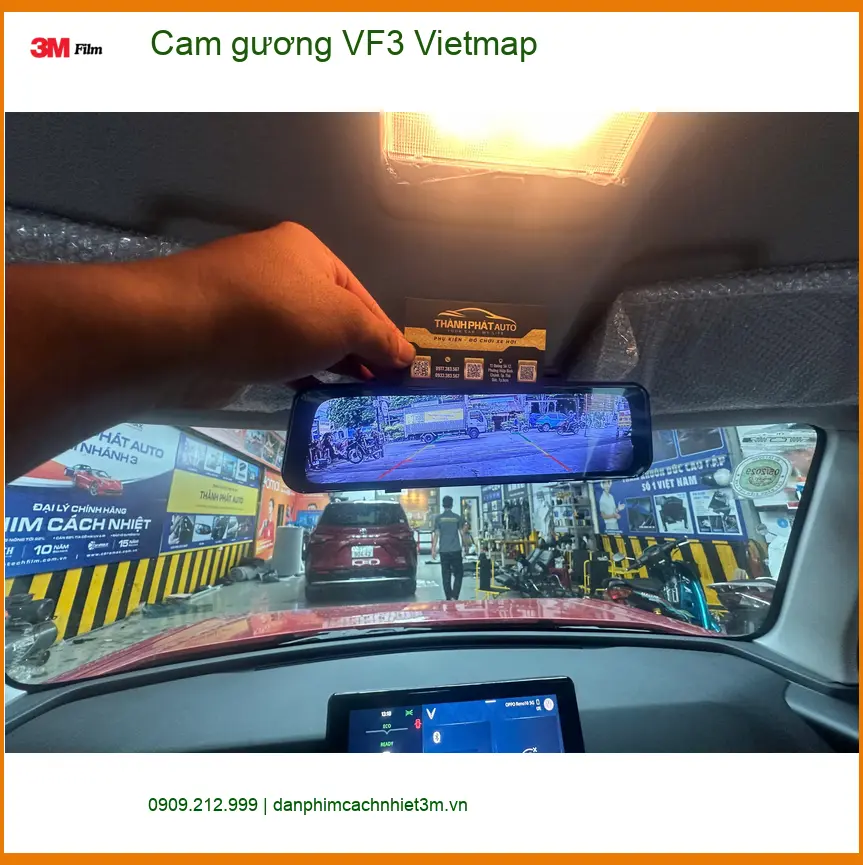 Chị Thùy lắp Cam gương Vietmap cho VinFast VF3 tại Quận Phú Nhuận để quan sát tốt hơn ảnh thực tế 2