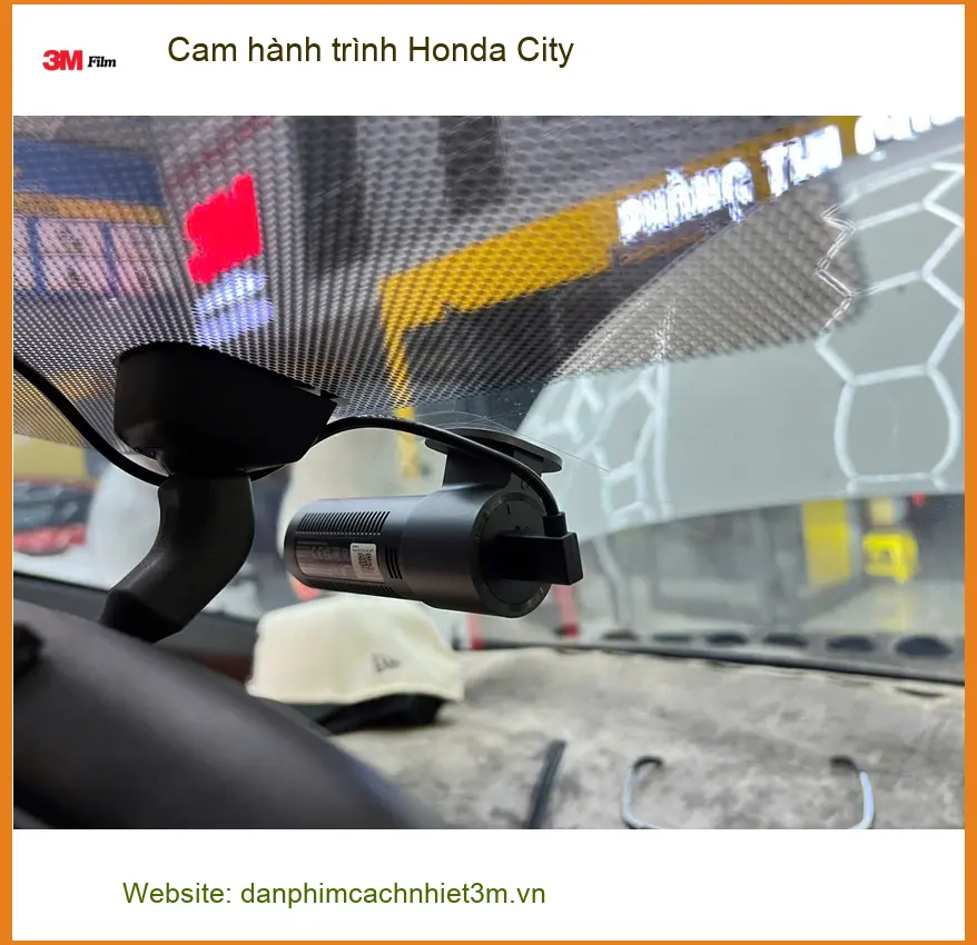 Anh Khải lắp Cam hành trình Honda City tại Quận Bình Thạnh yên tâm di chuyển ảnh thực tế 3