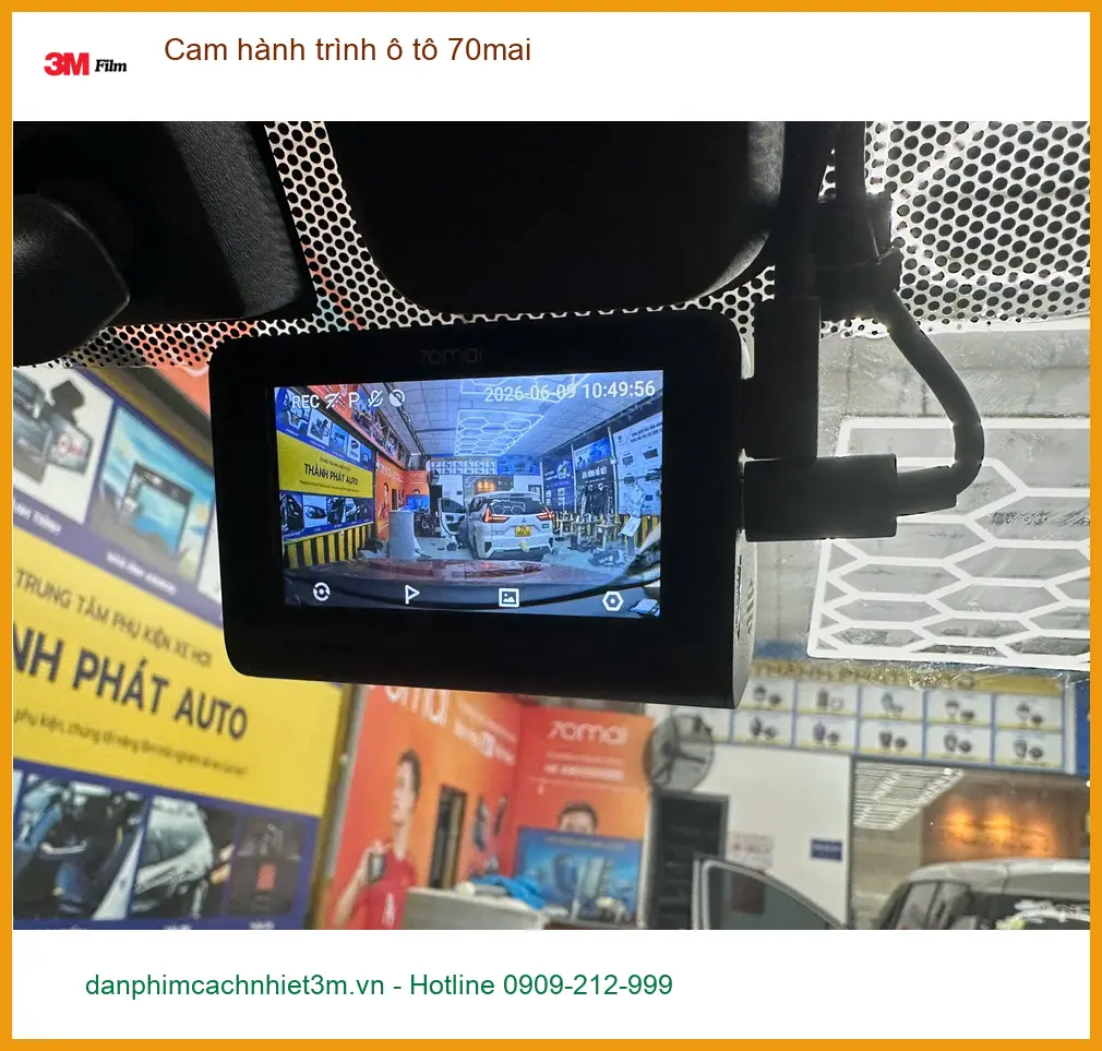 Anh Minh Khôi lắp cam hành trình 70mai tại Quận 3 cho Mazda CX-5