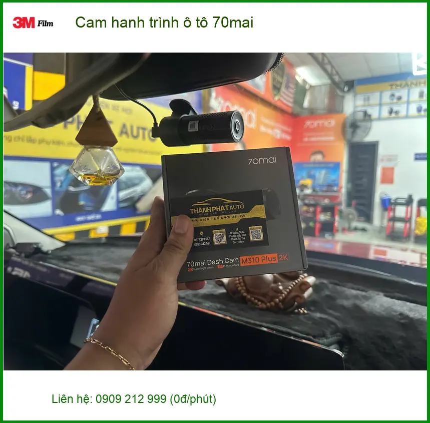 Anh Thành lắp camera hành trình 70mai cho Honda CRV tại Quận 1 để yên tâm lái xe