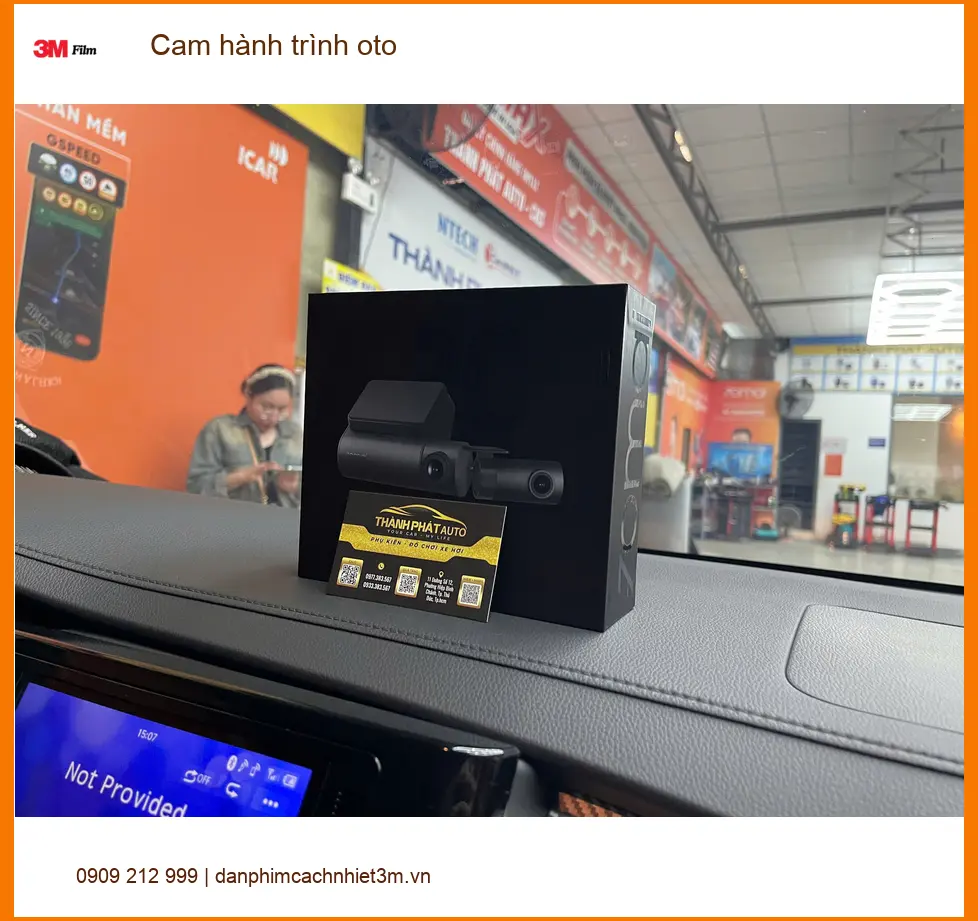 Anh Khang lắp cam hành trình oto cho Honda CR-V tại Quận 5 sau vụ va quẹt. ảnh thực tế 2
