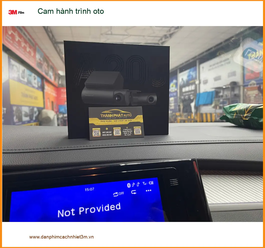 Anh Khang lắp cam hành trình oto cho Honda CR-V tại Quận 5 sau vụ va quẹt. ảnh thực tế 3