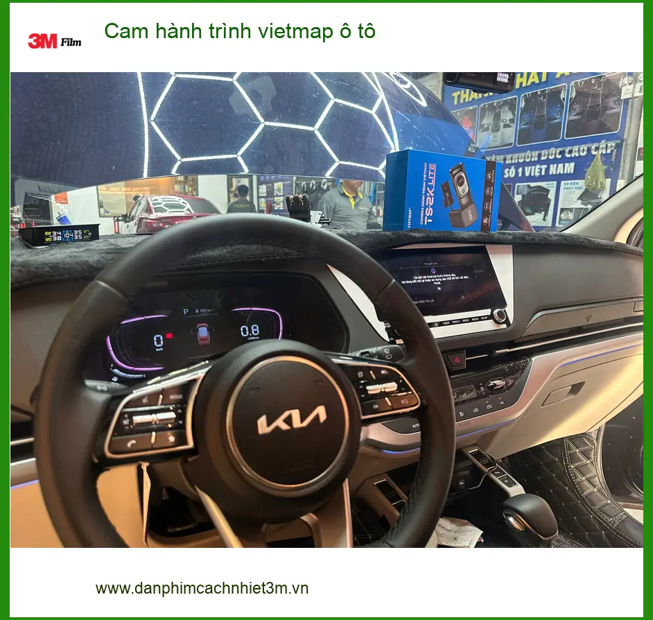 Chú Quang lắp Cam hành trình Vietmap ô tô Ford Everest tại Quận 7 an toàn ảnh thực tế 5