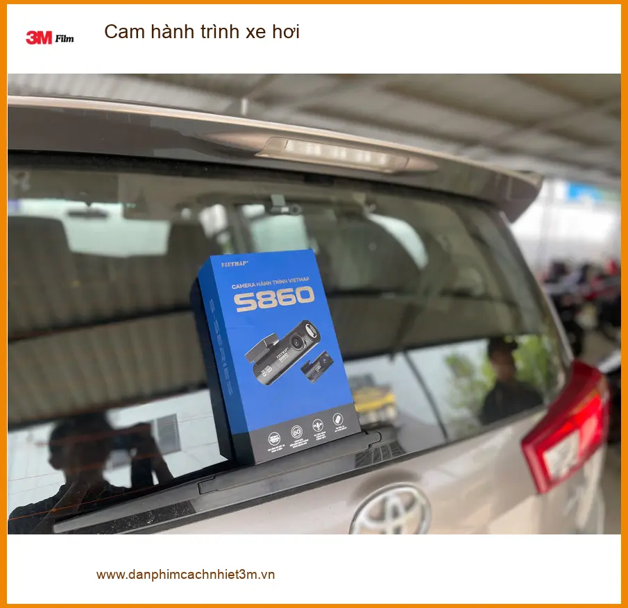 Chú Phước lắp cam hành trình xe hơi Hyundai SantaFe để an tâm khi đậu xe tại Quận 7 ảnh thực tế 4