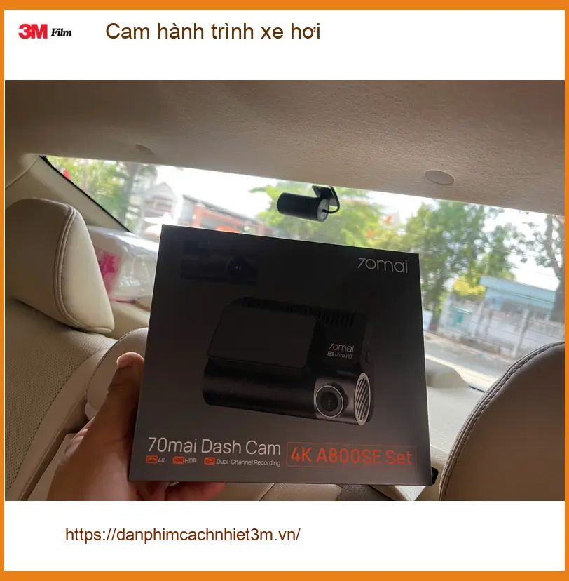 Anh Duy lắp cam hành trình xe hơi chính hãng cho Ford Everest tại Quận 1