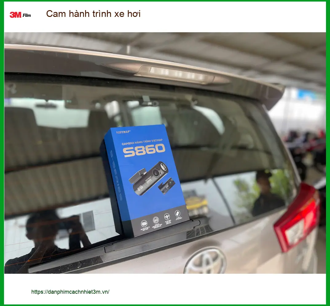Anh Tấn lắp cam hành trình xe hơi Honda CRV tại Quận 10 bảo vệ xe