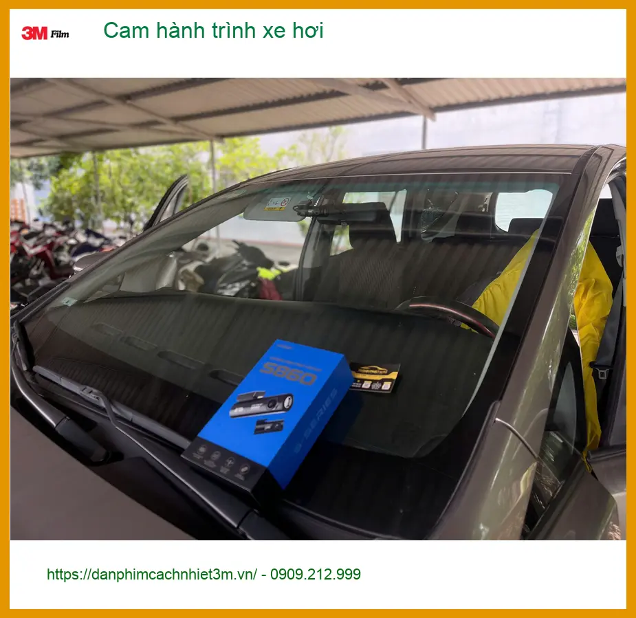 Anh Tấn lắp cam hành trình xe hơi Honda CRV tại Quận 10 bảo vệ xe ảnh thực tế 2