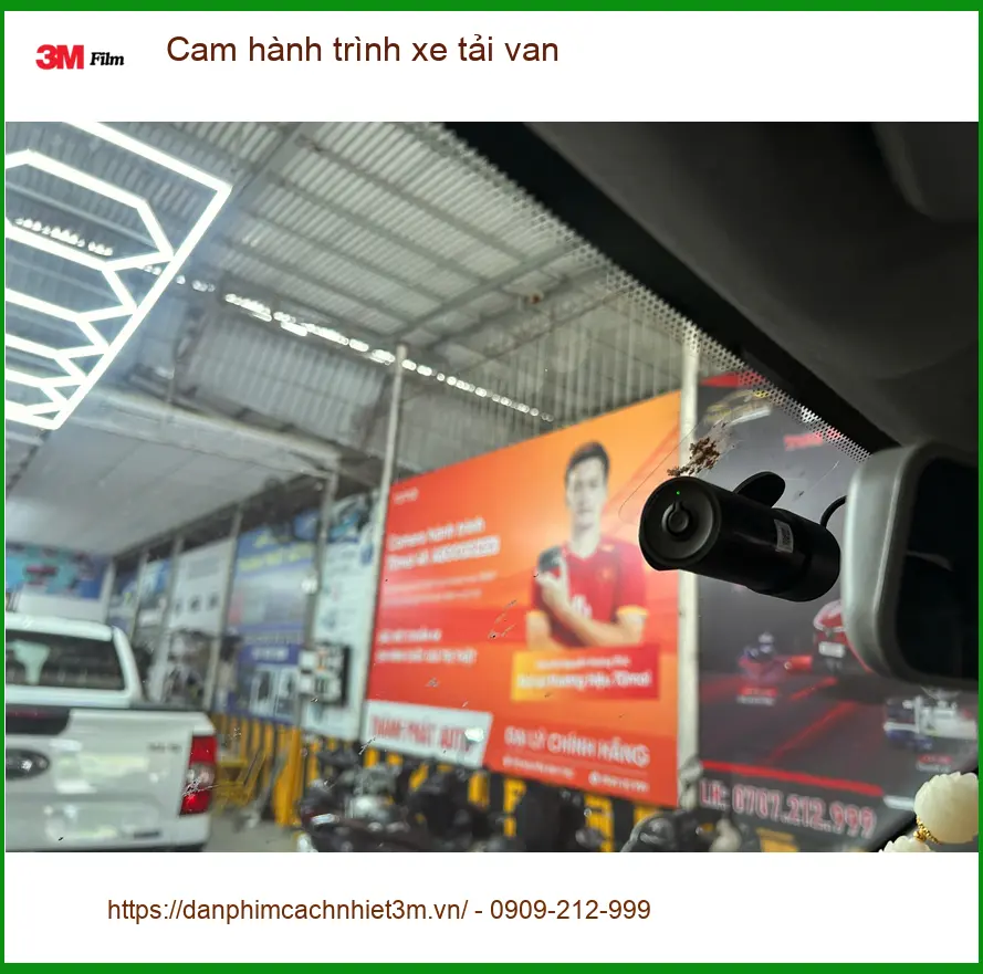 Anh Kiên lắp cam hành trình xe tải van giá tốt tại Cần Giờ ảnh thực tế 3