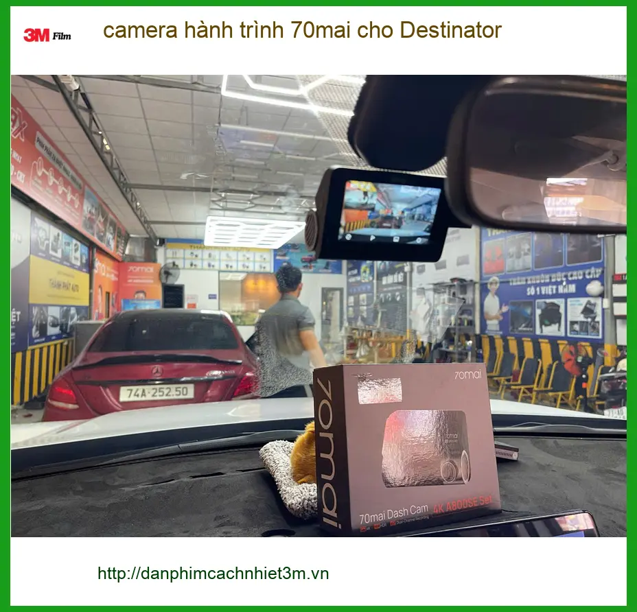 Chị Thảo lắp camera hành trình 70mai cho Nissan Kicks ở Quận 12 ảnh thực tế 3