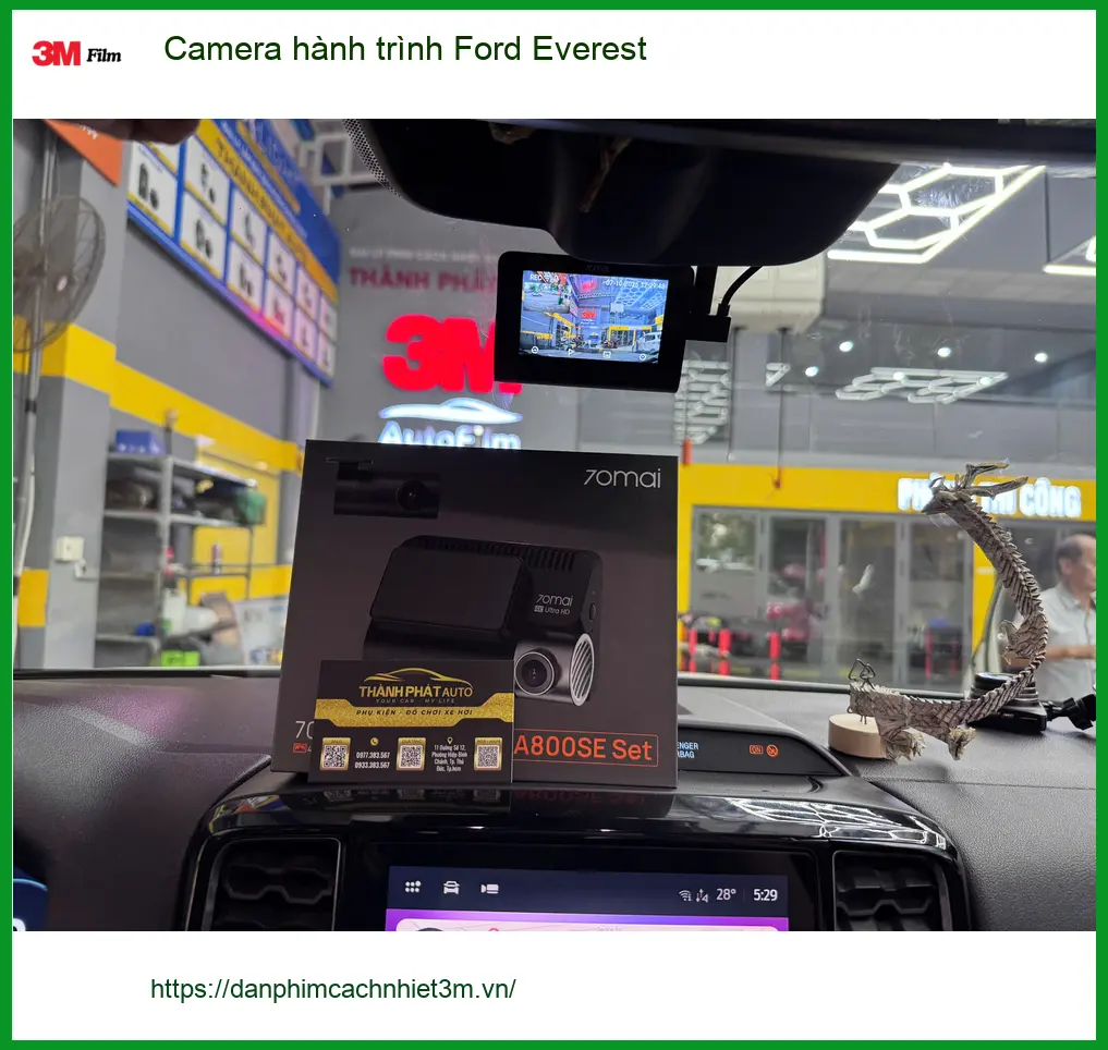 Anh Bách gắn Camera hành trình cho Ford Everest tại Quận 12 vì cần bằng chứng khi va chạm ảnh thực tế 3