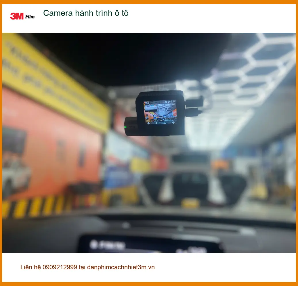 Chị Mai Hương lắp camera hành trình ô tô Hyundai Accent tại Quận Thủ Đức ảnh thực tế 3