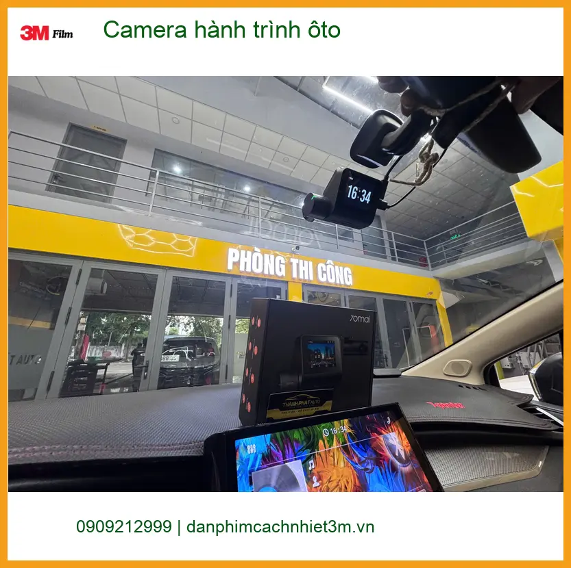 Chị Thảo lắp camera hành trình ô tô Hyundai Accent tại Quận 1 để ghi lại hành trình an toàn ảnh thực tế 2