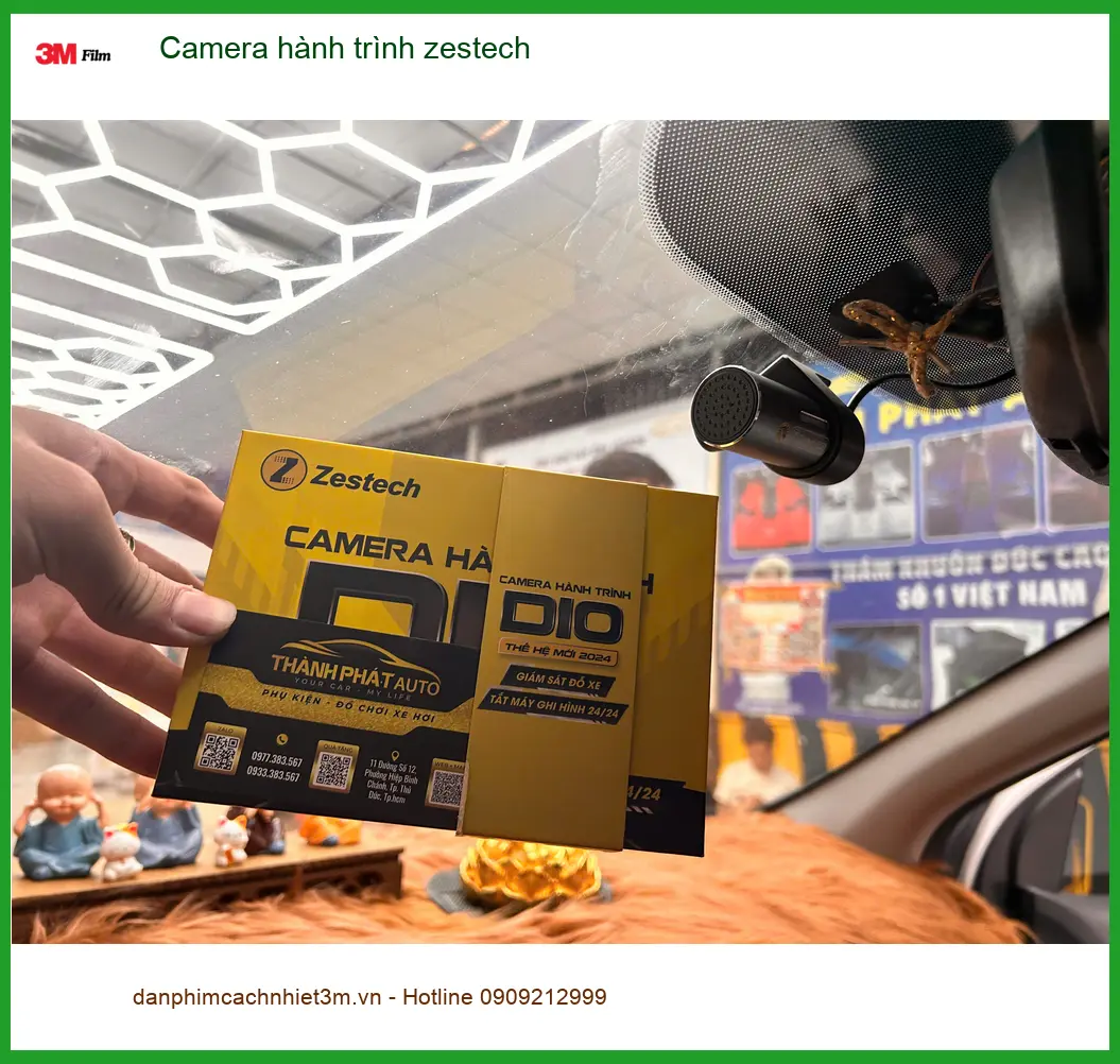 Anh Quang lắp Camera hành trình Zestech cho Kia K3 tại Quận 12