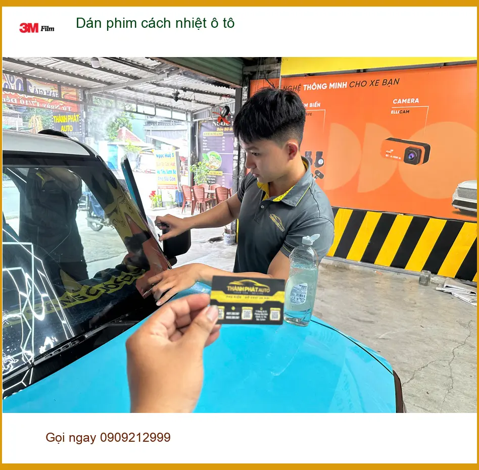 Anh Kiên dán phim cách nhiệt ô tô cho Honda CRV tại Quận 4 để xe mát hơn ảnh thực tế 3