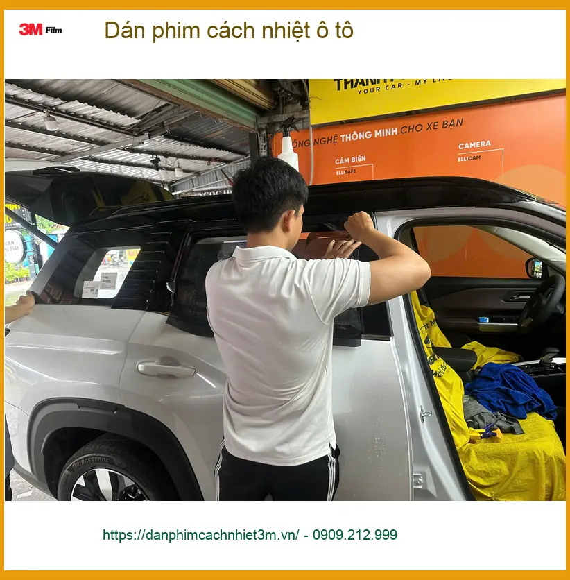 Anh Kiên dán phim cách nhiệt ô tô Hyundai Creta tại Quận 12 để chống nóng hiệu quả ảnh thực tế 2